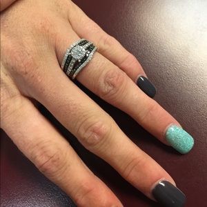 14K White Gold Wedding Set